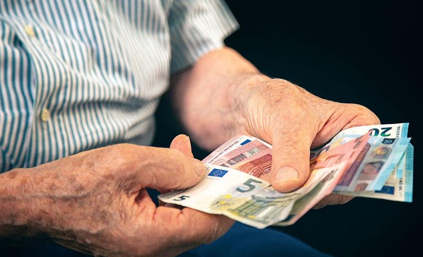 Αναδρομικά συνταξιούχων: Αντίστροφη μέτρηση για τα κομμένα των Μνημονίων Αναδρομικά συνταξιούχων: Αντίστροφη μέτρηση για τα κομμένα των Μνημονίων