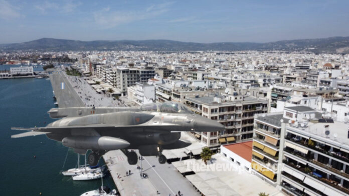 Mαχητικά αεροσκάφη θα πετάξουν σήμερα πάνω από τον Βολιώτικο ουρανό Mαχητικά αεροσκάφη θα πετάξουν σήμερα πάνω από τον Βολιώτικο ουρανό