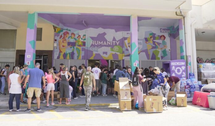 Humanity Greece – Φωταγώγηση στην Περιφέρεια Θεσσαλίας για τη Διεθνή Ημέρα Εθελοντισμού Humanity Greece – Φωταγώγηση στην Περιφέρεια Θεσσαλίας για τη Διεθνή Ημέρα Εθελοντισμού