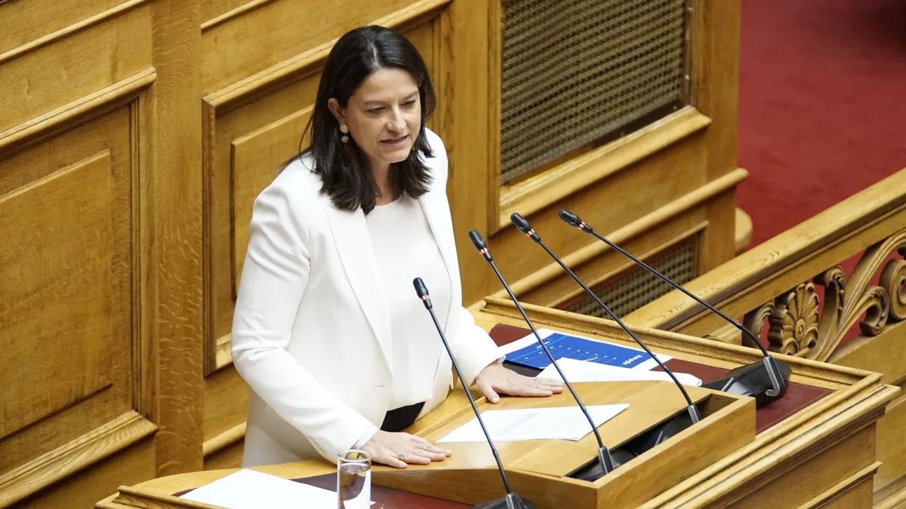 Αμηχανία στο ΠΑΣΟΚ μετά την απάντηση Κεραμέως για τον κατώτατο μισθό. Αμηχανία στο ΠΑΣΟΚ μετά την απάντηση Κεραμέως για τον κατώτατο μισθό.