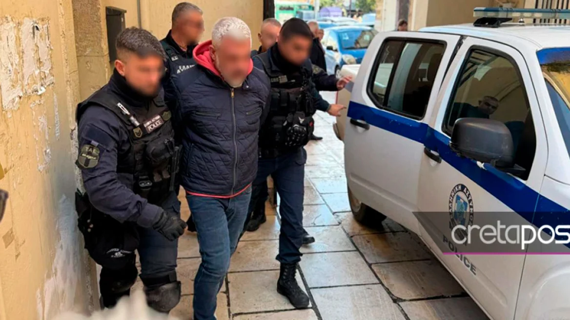 Xανιά: Προφυλακίστηκε ο 45χρονος για το τροχαίο στη Σούδα - Τραγικές φιγούρες ο πατέρας και ο δίδυμος αδερφός του 22χρονου Πα Xανιά: Προφυλακίστηκε ο 45χρονος για το τροχαίο στη Σούδα - Τραγικές φιγούρες ο πατέρας και ο δίδυμος αδερφός του 22χρονου Πα