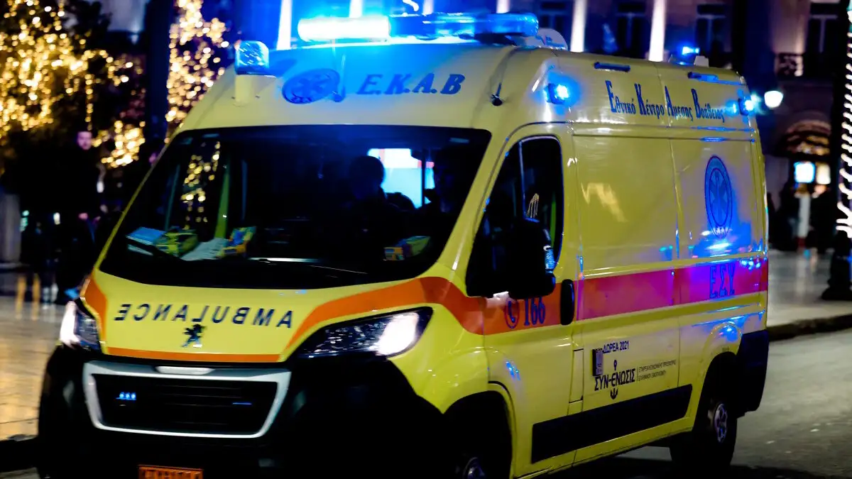 Αστυνομικός στη Βέροια παρέσυρε γυναίκα με το αυτοκίνητό και την εγκατέλειψε στο δρόμο – Εντοπίστηκε από κάμερες ασφαλείας Αστυνομικός στη Βέροια παρέσυρε γυναίκα με το αυτοκίνητό και την εγκατέλειψε στο δρόμο – Εντοπίστηκε από κάμερες ασφαλείας