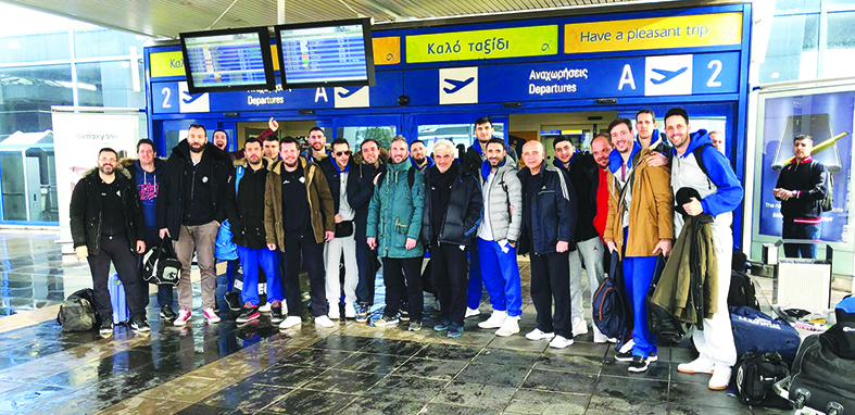 Μ αεροπλάνα και βαπόρια και με τους φίλους τους παλιούς... Μ αεροπλάνα και βαπόρια και με τους φίλους τους παλιούς...