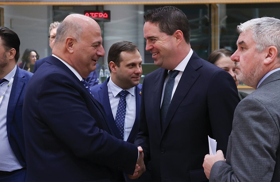 Αναβολή ζητά επίσημα η Ελλάδα για τις ποινές στο τσεκ αγροτών 2025 εξαιτίας παραβιάσεων εργασιακής νομοθεσίας Αναβολή ζητά επίσημα η Ελλάδα για τις ποινές στο τσεκ αγροτών 2025 εξαιτίας παραβιάσεων εργασιακής νομοθεσίας
