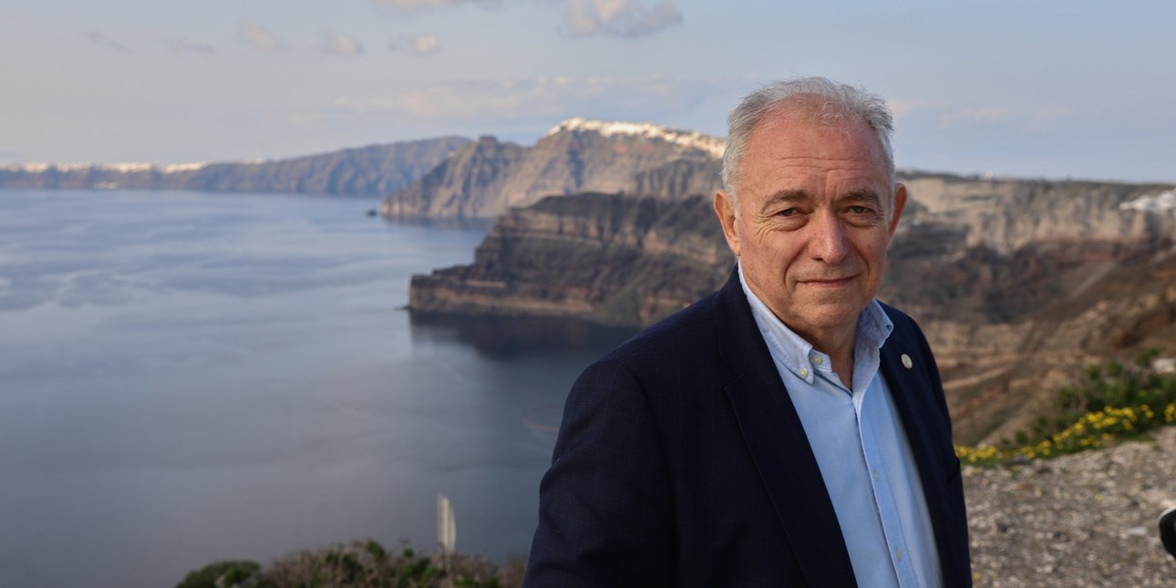 Eυθ. Λέκκας: Θετικό ότι η σεισμική δραστηριότητα περιορίζεται προς την Αμοργό (video) Eυθ. Λέκκας: Θετικό ότι η σεισμική δραστηριότητα περιορίζεται προς την Αμοργό (video)