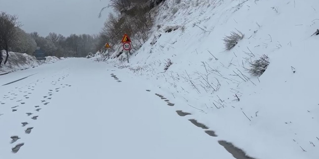 Στα «λευκά» ντύθηκε η Φλώρινα -Στους -2°C η θερμοκρασία [βίντεο]
