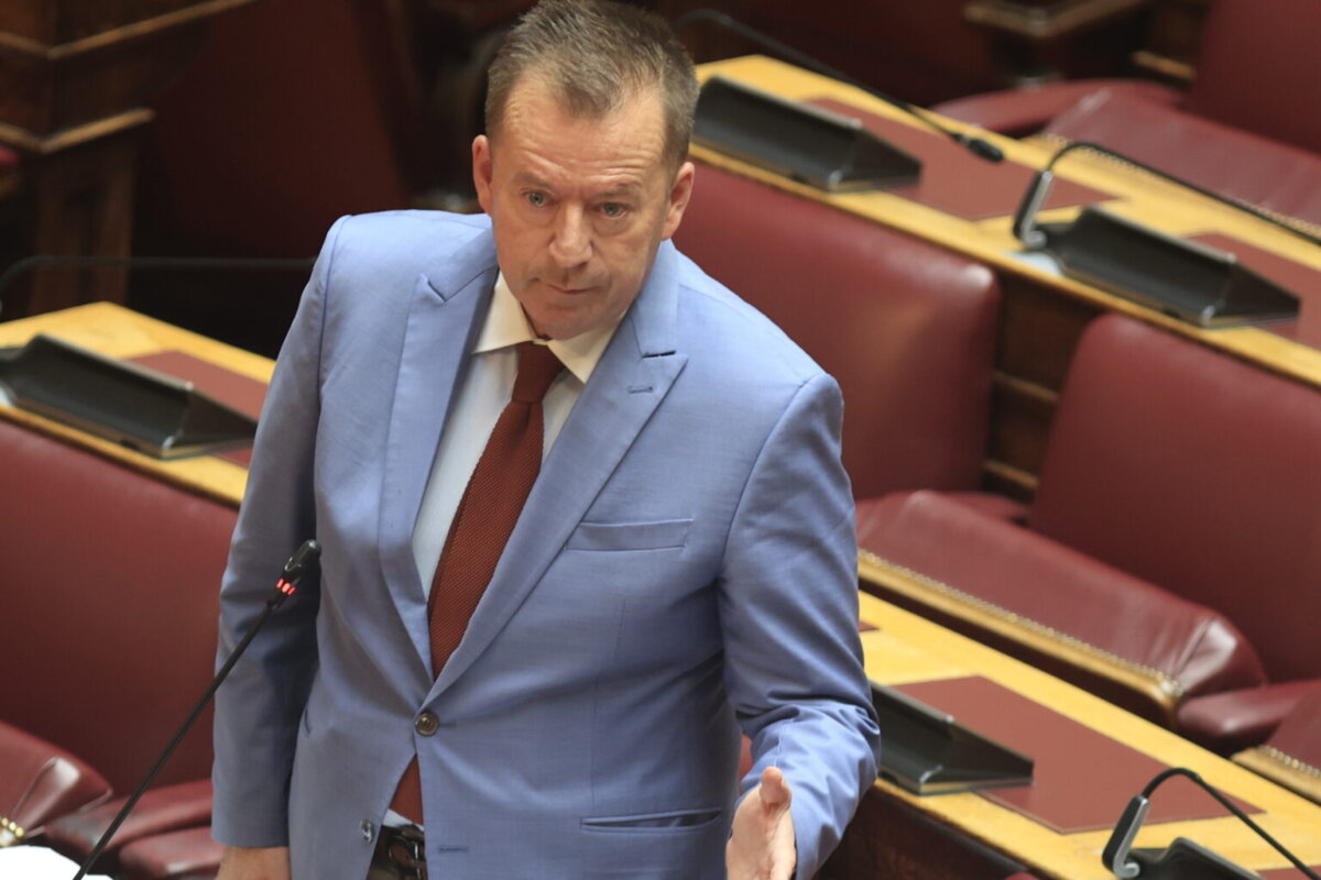 Κόκκαλης: «Ο Τριαντόπουλος ζητάει φως αλλά τρέχει προς το σκοτάδι» Κόκκαλης: «Ο Τριαντόπουλος ζητάει φως αλλά τρέχει προς το σκοτάδι»
