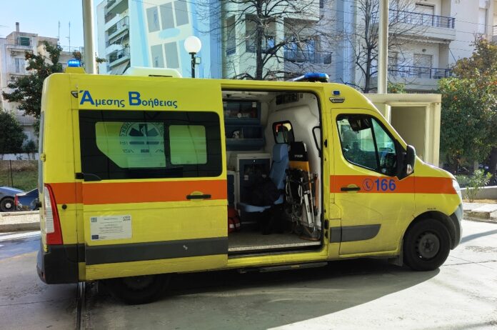 Η περιπέτεια του 58χρονου Βολιώτη που ξεψύχησε σε ασθενοφόρο – «Αν δεν έχεις λεφτά, πεθαίνεις»