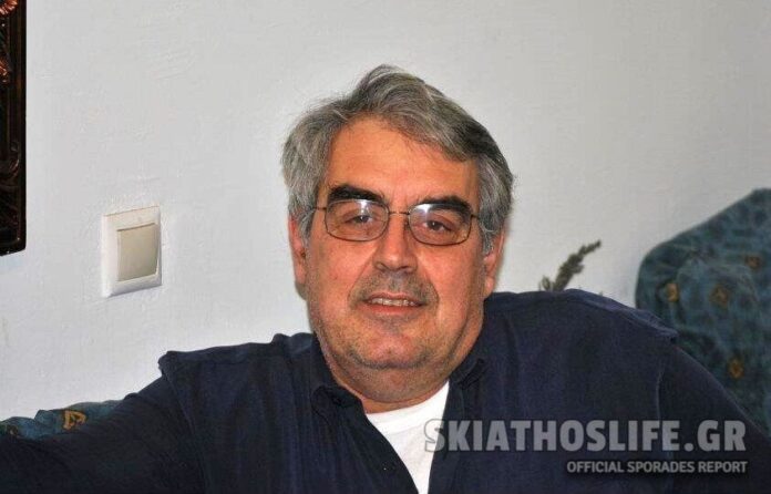 Σκιάθος: Πέθανε ο Δ. Ανθόπουλος -Πήγε μόνος του στο Κέντρο Υγείας και ξεψύχησε μετά από λίγο Σκιάθος: Πέθανε ο Δ. Ανθόπουλος -Πήγε μόνος του στο Κέντρο Υγείας και ξεψύχησε μετά από λίγο