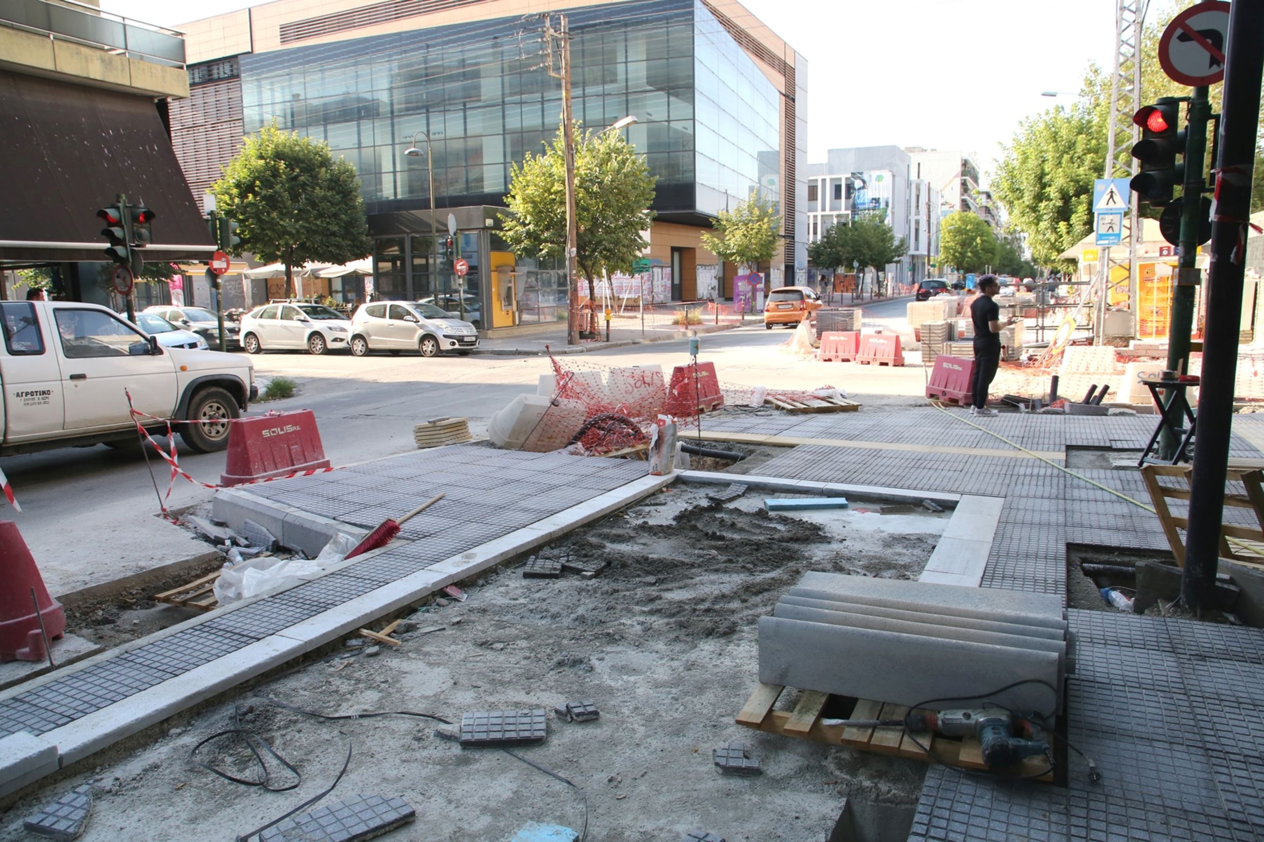 Δήμος Λαρισαίων: εργασίες ανακατασκευής των οδών Ηφαίστου - Εργατικής Πρωτομαγιάς τη Δευτέρα Δήμος Λαρισαίων: εργασίες ανακατασκευής των οδών Ηφαίστου - Εργατικής Πρωτομαγιάς τη Δευτέρα