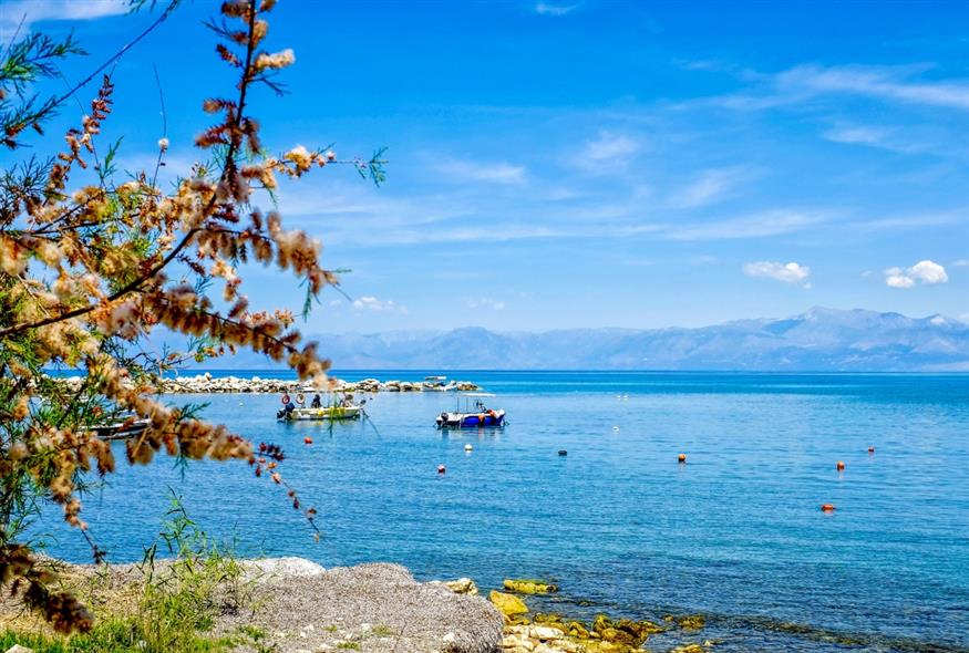 Καιρός: Έρχεται καλοκαίρι με 30άρια από εβδομάδα – Δυσφορία από αφρικανική σκόνη Καιρός: Έρχεται καλοκαίρι με 30άρια από εβδομάδα – Δυσφορία από αφρικανική σκόνη