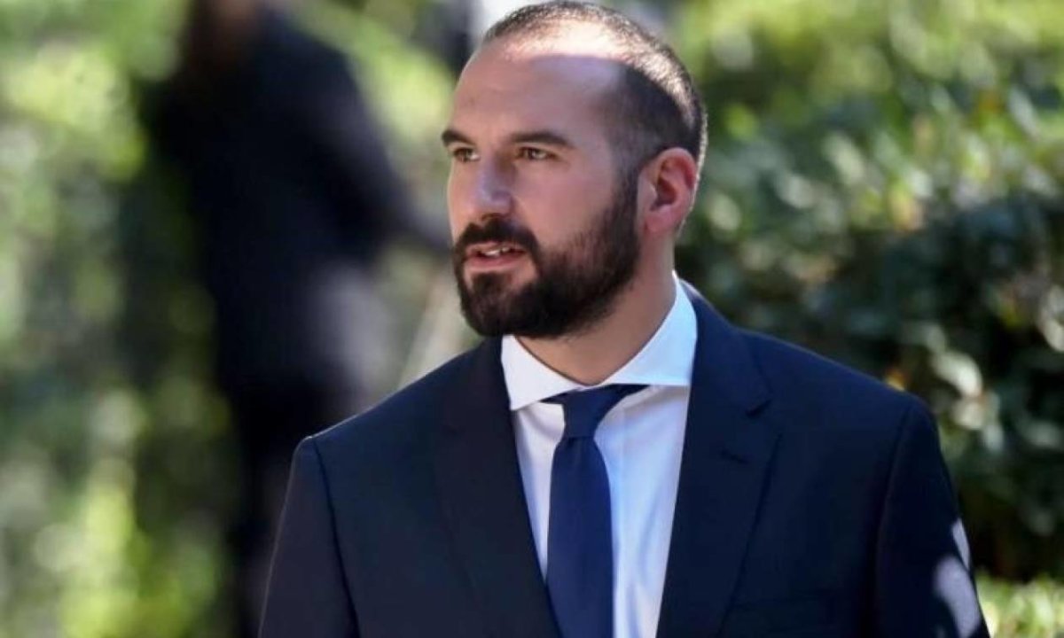 Στη Λάρισα ο Δημήτρης Τζανακόπουλος βουλευτής και μέλος του Πολιτικού Γραφείου της Νέας Αριστεράς Στη Λάρισα ο Δημήτρης Τζανακόπουλος βουλευτής και μέλος του Πολιτικού Γραφείου της Νέας Αριστεράς