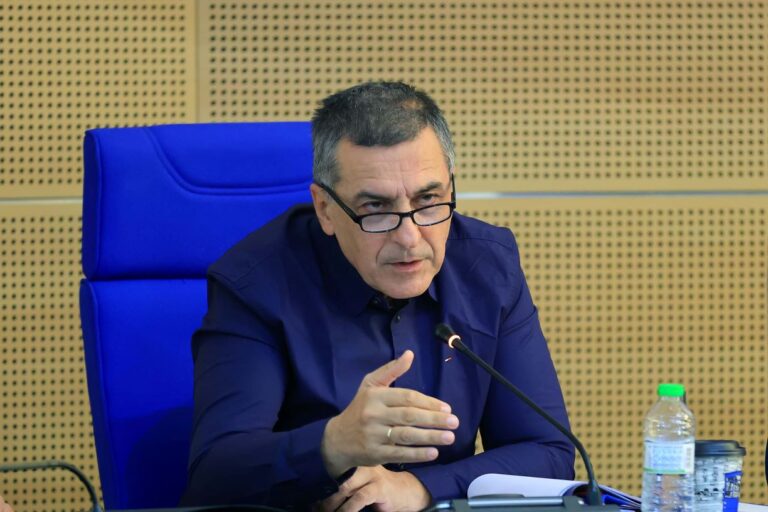 Aπολογισμός πεπραγμένων Περιφέρειας στη Φαρκαδόνα Aπολογισμός πεπραγμένων Περιφέρειας στη Φαρκαδόνα