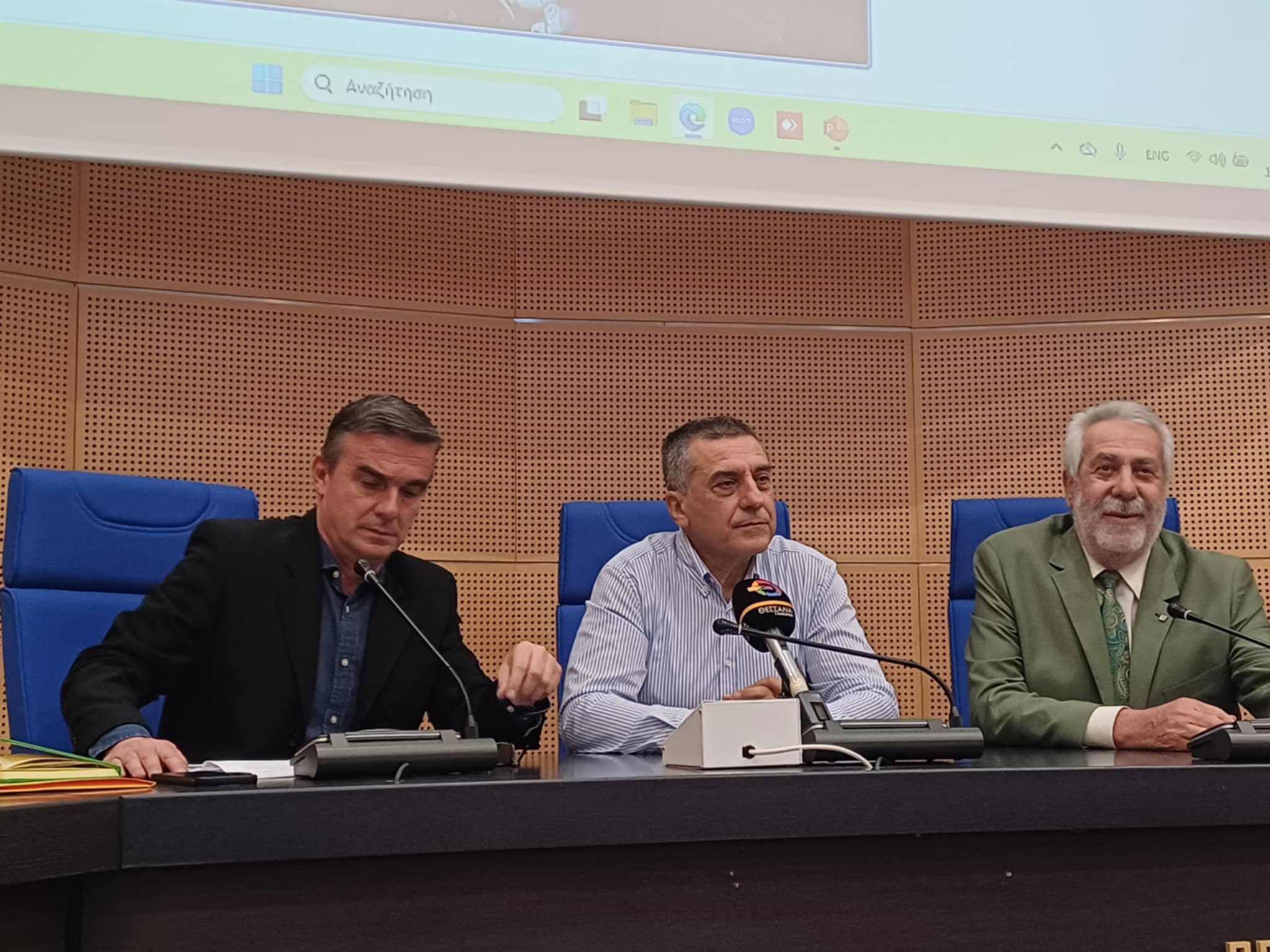 Τα αρωματικά φυτά και το ελαιόλαδο της Θεσσαλίας ταξιδεύουν Μαρόκο! (ΦΩΤΟ) Τα αρωματικά φυτά και το ελαιόλαδο της Θεσσαλίας ταξιδεύουν Μαρόκο! (ΦΩΤΟ)