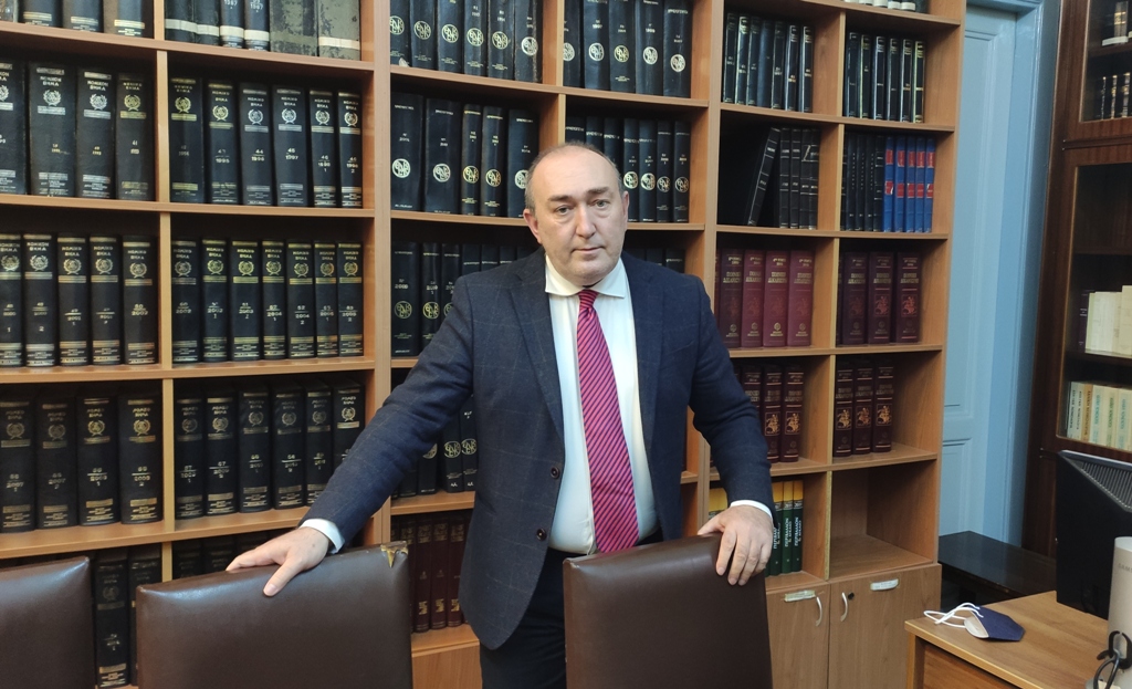 Στρατηγόπουλος: Είναι ντροπή να έχει περιπέσει σε αυτή την ερειπιώδη κατάσταση το Δικαστικό Μέγαρο Βόλου Στρατηγόπουλος: Είναι ντροπή να έχει περιπέσει σε αυτή την ερειπιώδη κατάσταση το Δικαστικό Μέγαρο Βόλου