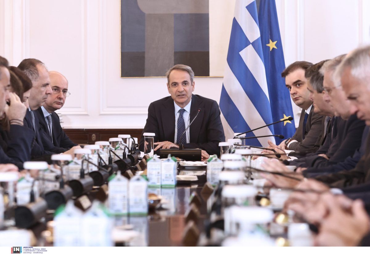 Συνεδριάζει το υπουργικό συμβούλιο: Κατάργηση του ΟΠΕΚΕΠΕ και «επιστροφές» μεταναστών στο επίκεντρο Συνεδριάζει το υπουργικό συμβούλιο: Κατάργηση του ΟΠΕΚΕΠΕ και «επιστροφές» μεταναστών στο επίκεντρο
