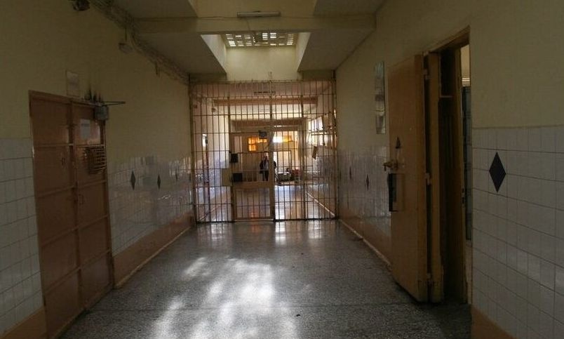 Βόλος: 10 χρόνια μετά συνελήφθη Ρουμάνος που ασελγούσε στην 6χρονη ανιψιά του Βόλος: 10 χρόνια μετά συνελήφθη Ρουμάνος που ασελγούσε στην 6χρονη ανιψιά του