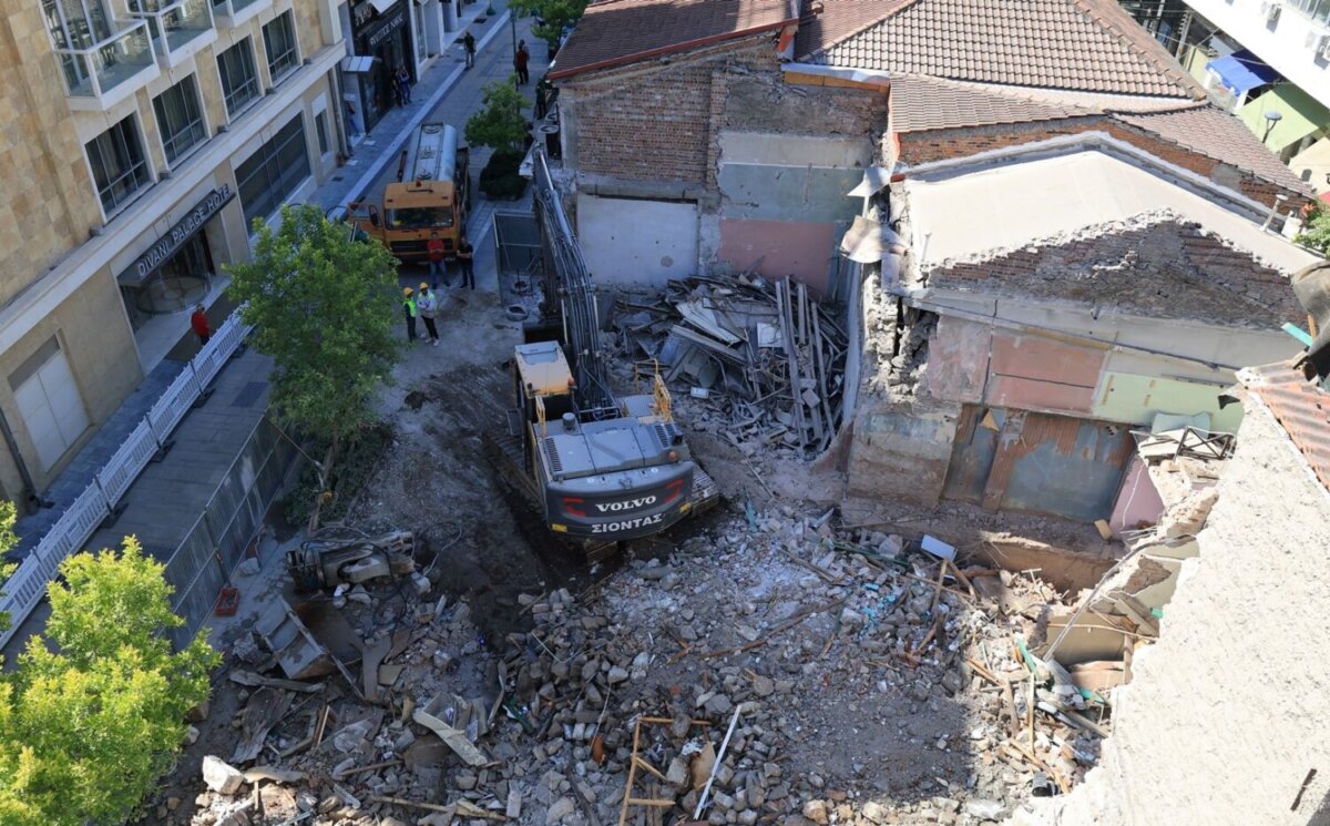 Δήμος Λαρισαίων: Σήμερα κλείνει τμήμα των πεζοδρόμων Απόλλωνος – Βενιζέλου – Παπαναστασίου Δήμος Λαρισαίων: Σήμερα κλείνει τμήμα των πεζοδρόμων Απόλλωνος – Βενιζέλου – Παπαναστασίου
