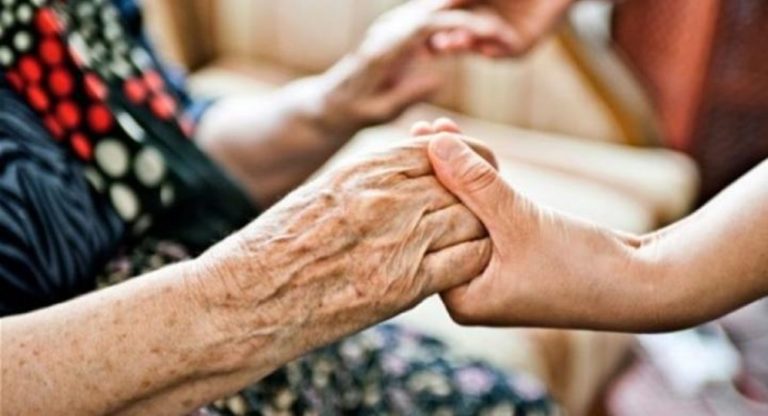 Δ. Λαρισαίων: Κατ’ οίκον επισκέψεις σε συνεργασία με τις Κινητές Ομάδες Υγείας Δ. Λαρισαίων: Κατ’ οίκον επισκέψεις σε συνεργασία με τις Κινητές Ομάδες Υγείας