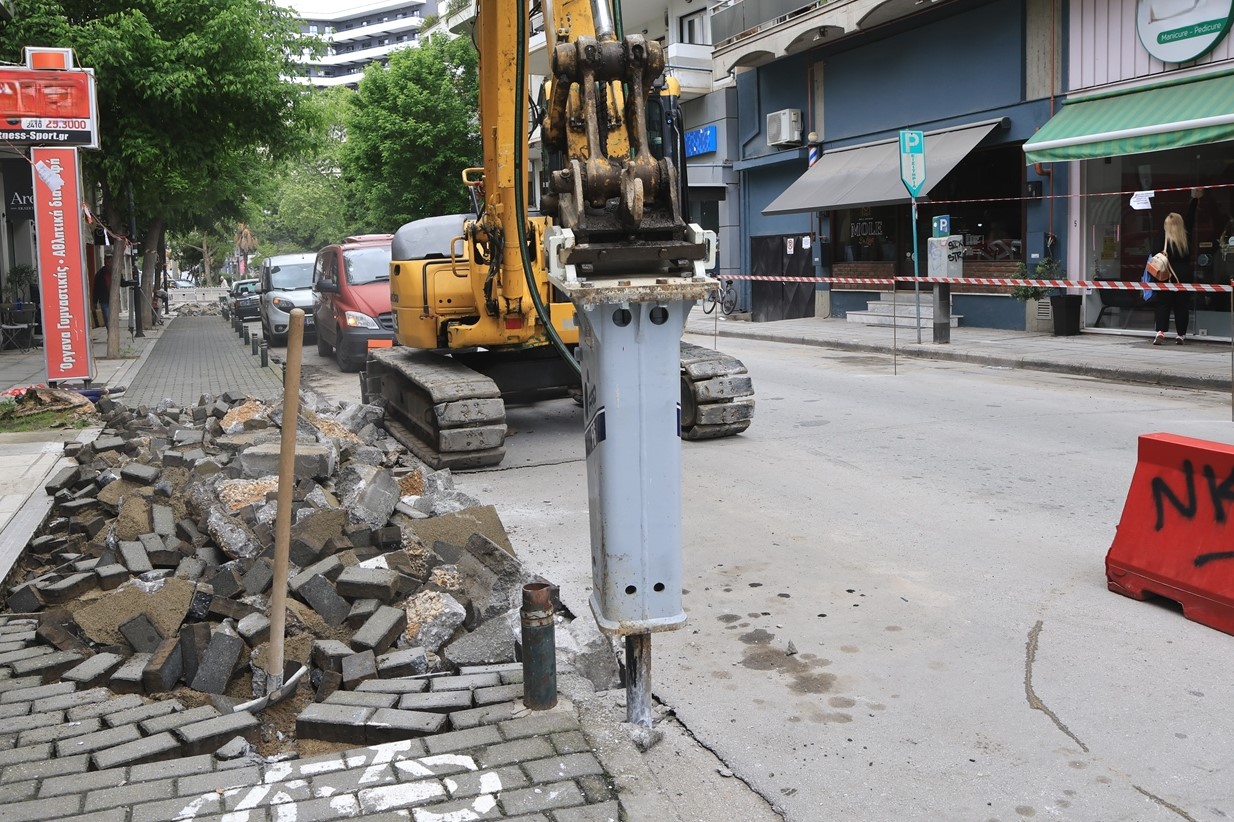 Δήμος Λαρισαίων: Εργασίες ανακατασκευής σε τμήμα της οδού Παλαιστίνης Δήμος Λαρισαίων: Εργασίες ανακατασκευής σε τμήμα της οδού Παλαιστίνης