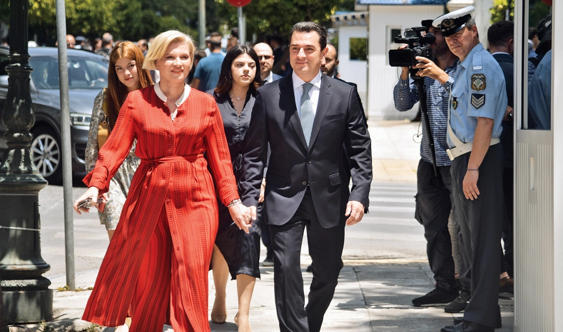 Κώστας Σκρέκας: Από ΔΑΠίτης στο ΑΠΘ, κομματάρχης στη ΝΔ - Βήμα βήμα η γαλάζια πορεία του νέου γραμματέα της Πειραιώς Κώστας Σκρέκας: Από ΔΑΠίτης στο ΑΠΘ, κομματάρχης στη ΝΔ - Βήμα βήμα η γαλάζια πορεία του νέου γραμματέα της Πειραιώς