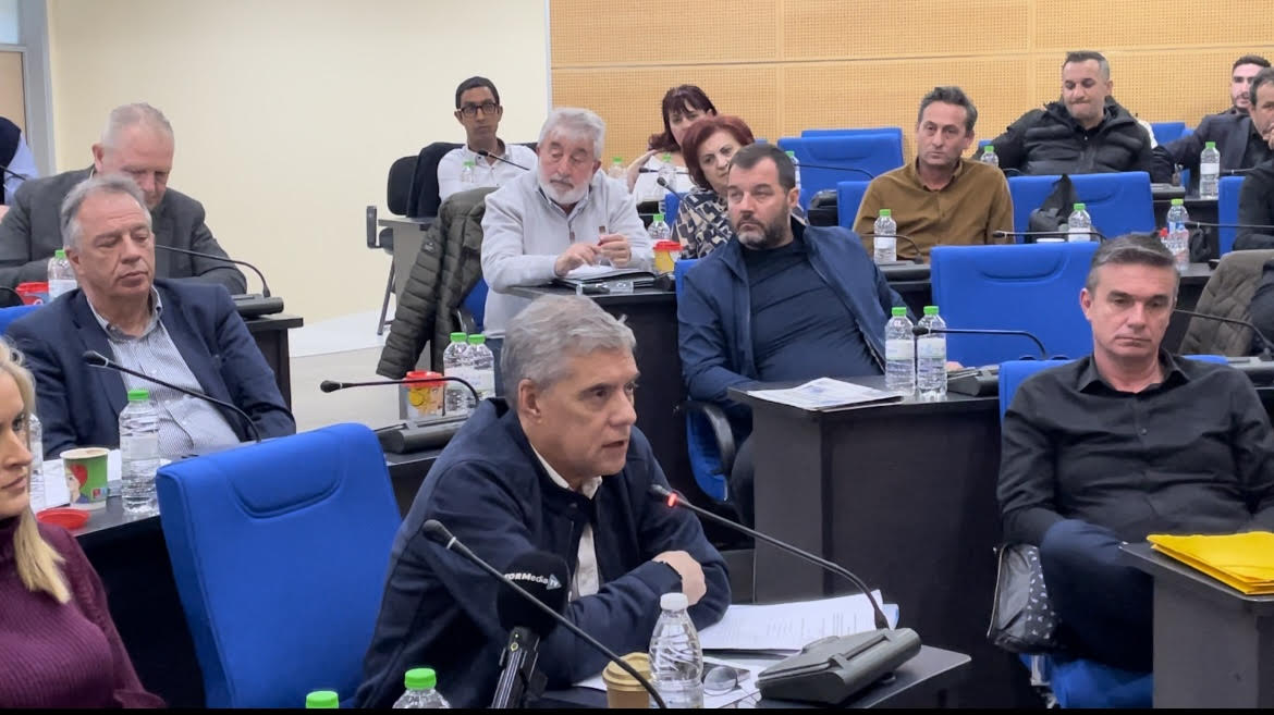 Κ. Αγοραστός: «Τα έργα που υπόσχεται ο κ. Κουρέτας… τα βρήκε έτοιμα» Κ. Αγοραστός: «Τα έργα που υπόσχεται ο κ. Κουρέτας… τα βρήκε έτοιμα»