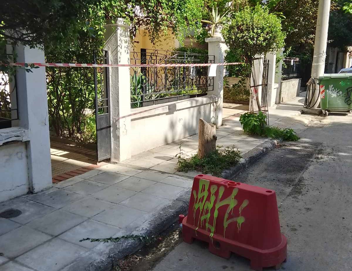 Δήμος Λαρισαίων: Εργασίες πλύσης δρόμου και πεζοδρομίων Δήμος Λαρισαίων: Εργασίες πλύσης δρόμου και πεζοδρομίων
