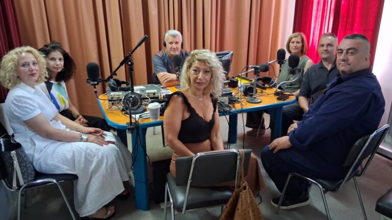 Στο Ρίμινι της Ιταλίας μέσω Erasmus μαθητές του 3ου Εσπερινού ΕΠΑΛ Λάρισας Στο Ρίμινι της Ιταλίας μέσω Erasmus μαθητές του 3ου Εσπερινού ΕΠΑΛ Λάρισας