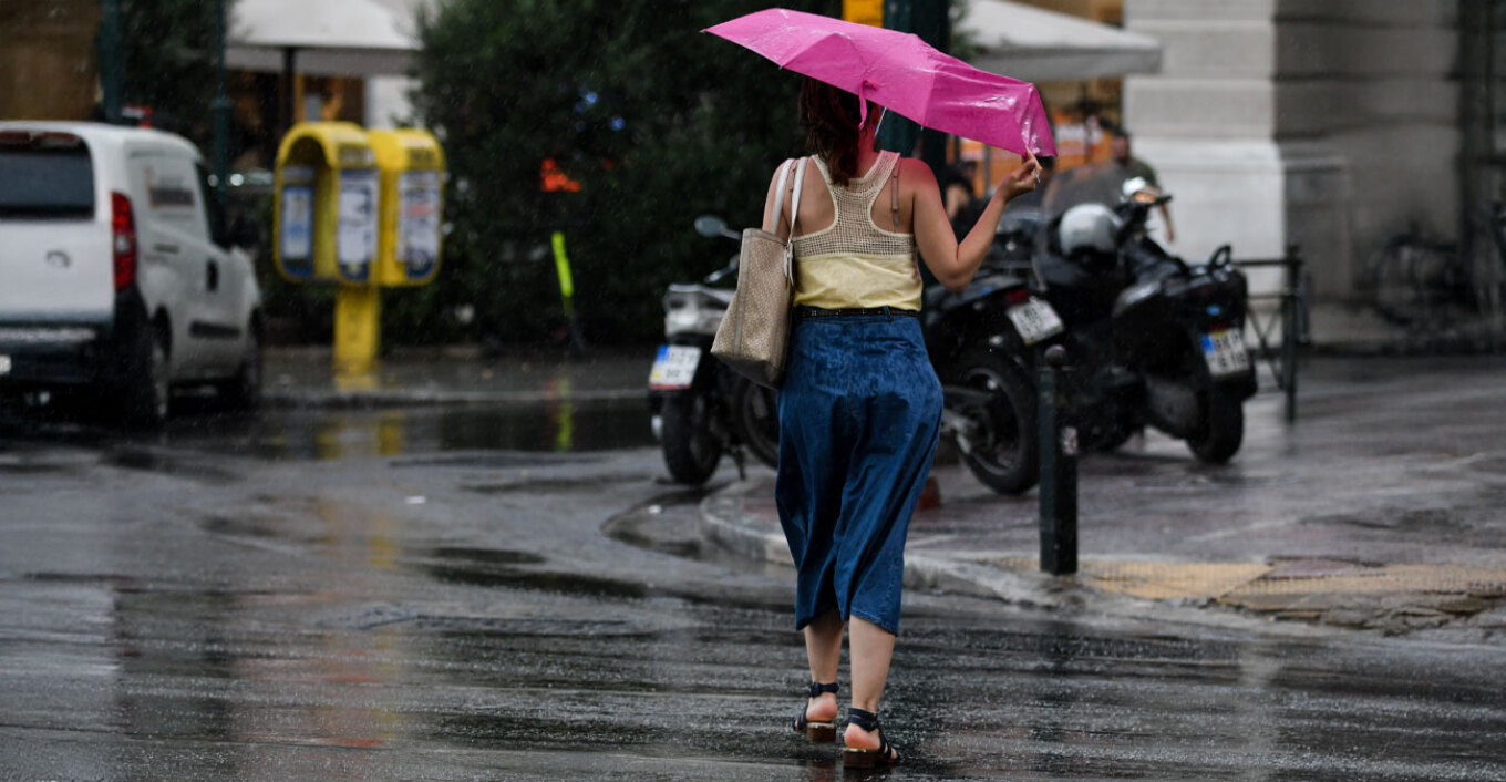 Έκτακτο δελτίο επιδείνωσης καιρού: Ισχυρές καταιγίδες και μπουρίνια από το απόγευμα Έκτακτο δελτίο επιδείνωσης καιρού: Ισχυρές καταιγίδες και μπουρίνια από το απόγευμα