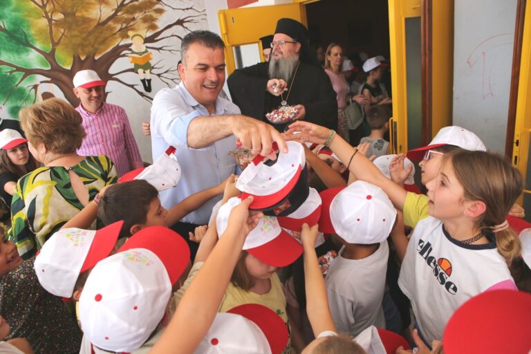 Δήμος Λαρισαίων: Πρεμιέρα για το πρόγραμμα “Κατασκήνωση στην πόλη” Δήμος Λαρισαίων: Πρεμιέρα για το πρόγραμμα “Κατασκήνωση στην πόλη”