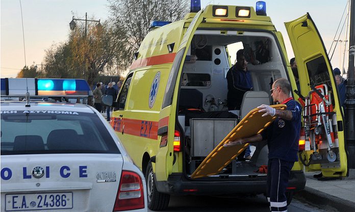 Φάρσαλα: Σύγκρουση οχημάτων με τρεις τραυματίες έξω από την πόλη Φάρσαλα: Σύγκρουση οχημάτων με τρεις τραυματίες έξω από την πόλη