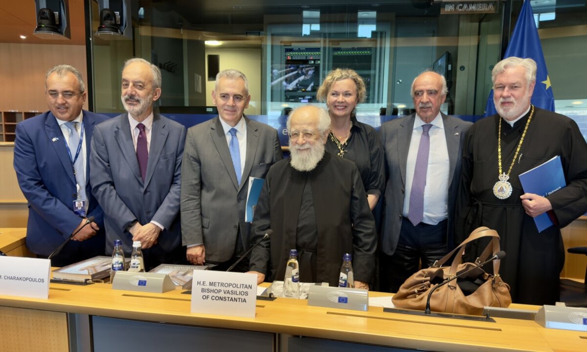 Μ. Χαρακόπουλος σε ημερίδα για την κατεχόμενη Κύπρο: Καταστροφή θρησκευτικών μνημείων για αλλοίωση ιστορικής αλήθειας (φωτ.) Μ. Χαρακόπουλος σε ημερίδα για την κατεχόμενη Κύπρο: Καταστροφή θρησκευτικών μνημείων για αλλοίωση ιστορικής αλήθειας (φωτ.)