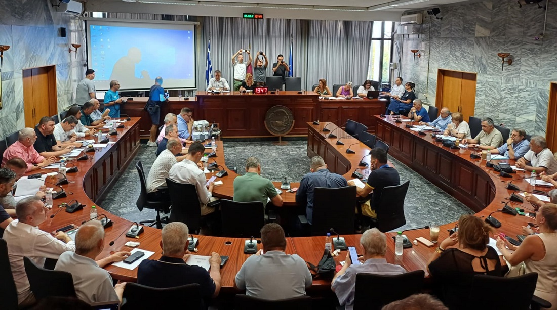 Το φεστιβάλ καφέ και η Τάκη Τσιόγκα πεδίο αντιπαράθεσης στο δημοτικό συμβούλιο Λάρισας (ΦΩΤΟ) Το φεστιβάλ καφέ και η Τάκη Τσιόγκα πεδίο αντιπαράθεσης στο δημοτικό συμβούλιο Λάρισας (ΦΩΤΟ)