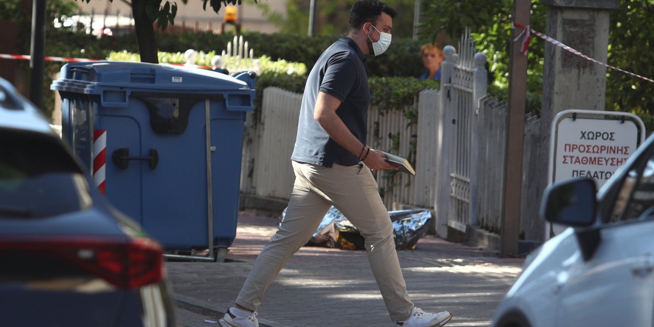 Έγκλημα στην Αγία Παρασκευή: Γάζωσαν άνδρα μέρα μεσημέρι -Τον πυροβόλησαν 5 φορές Έγκλημα στην Αγία Παρασκευή: Γάζωσαν άνδρα μέρα μεσημέρι -Τον πυροβόλησαν 5 φορές