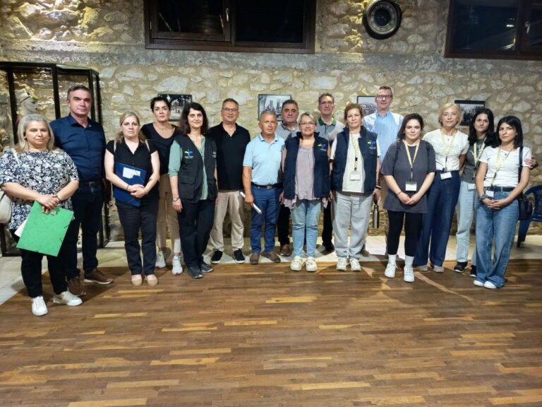 Ενημερωτική εκδήλωση στην Καλλιθέα Ελασσόνας για τον αιμορραγικό πυρετό Ενημερωτική εκδήλωση στην Καλλιθέα Ελασσόνας για τον αιμορραγικό πυρετό