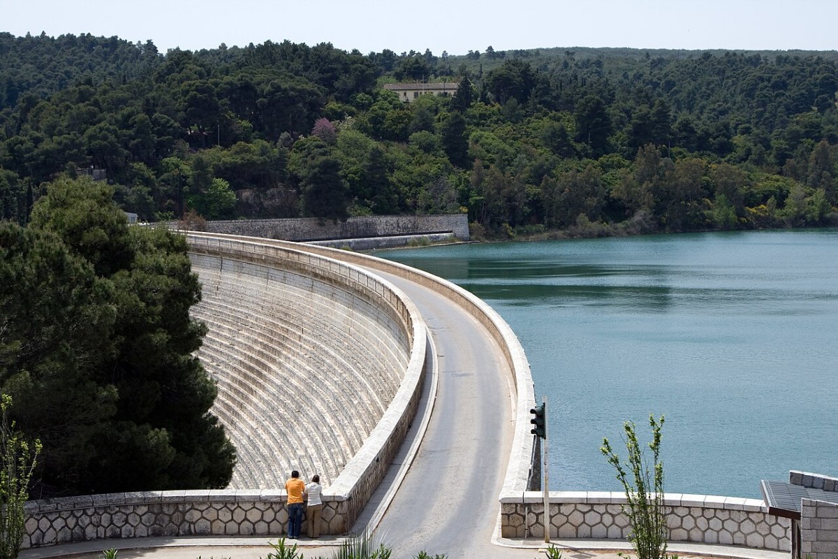 Αθήνα: Νέα έρευνα αποκαλύπτει πως τα αποθέματα νερού πλησιάζουν ιστορικά χαμηλά επίπεδα Αθήνα: Νέα έρευνα αποκαλύπτει πως τα αποθέματα νερού πλησιάζουν ιστορικά χαμηλά επίπεδα