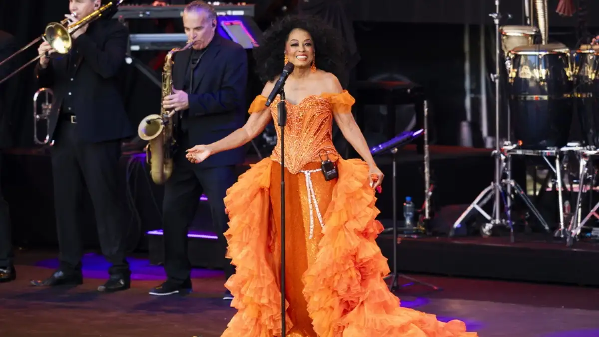 Η Diana Ross έγραψε ιστορία στο Καλλιμάρμαρο: Το opening της συναυλίας από την Έλενα Παπαρίζου