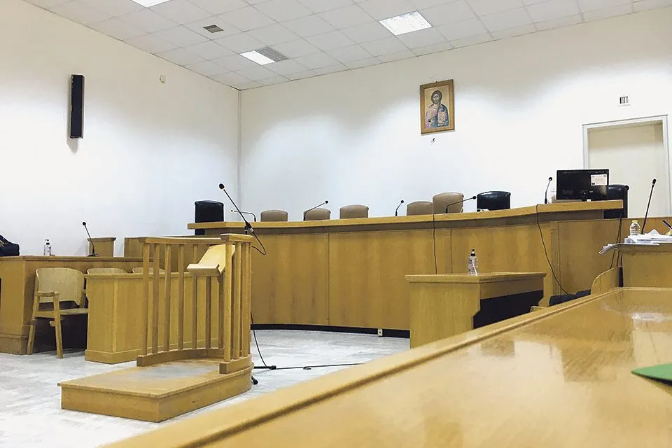 Στάση εργασίας δικαστικών υπαλλήλων στη Λάρισα Στάση εργασίας δικαστικών υπαλλήλων στη Λάρισα