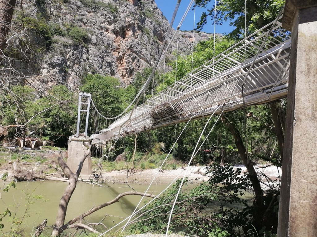Ξεκινούν στις 21 Ιουλίου οι εργασίες αποκατάστασης στην Κρεμαστή Γέφυρα των Τεμπών Ξεκινούν στις 21 Ιουλίου οι εργασίες αποκατάστασης στην Κρεμαστή Γέφυρα των Τεμπών