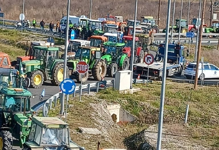 Καρδίτσα: Κινητοποίηση των αγροτών στον κόμβο Ε65 – Στο προσκήνιο ΟΠΕΚΕΠΕ, άρδευση και ευλογιά των αιγοπροβάτων Καρδίτσα: Κινητοποίηση των αγροτών στον κόμβο Ε65 – Στο προσκήνιο ΟΠΕΚΕΠΕ, άρδευση και ευλογιά των αιγοπροβάτων