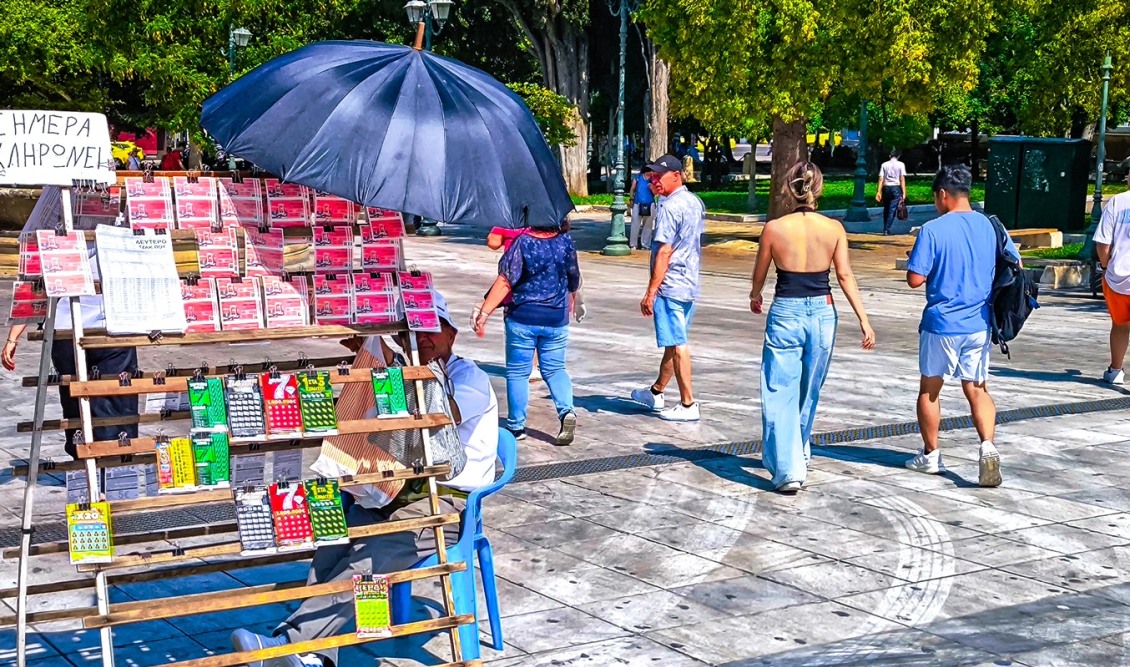 Κλιματιζόμενοι χώροι και τηλέφωνο έκτακτης ανάγκης από το Δήμο Λαρισαίων για τον καύσωνα