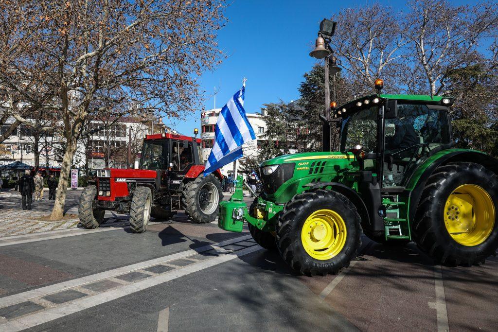 «Χαμένοι» και… έξαλλοι με τη νέα ΚΑΠ οι φτωχομεσαίοι αγρότες