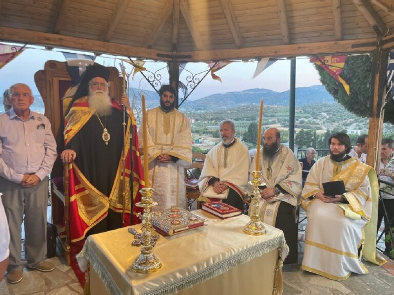 Στον πανηγυρίζοντα Ι.Ν. Προφήτου Ηλία Αλυκών χοροστάτησε ο Μητροπολίτης Δημητριάδος