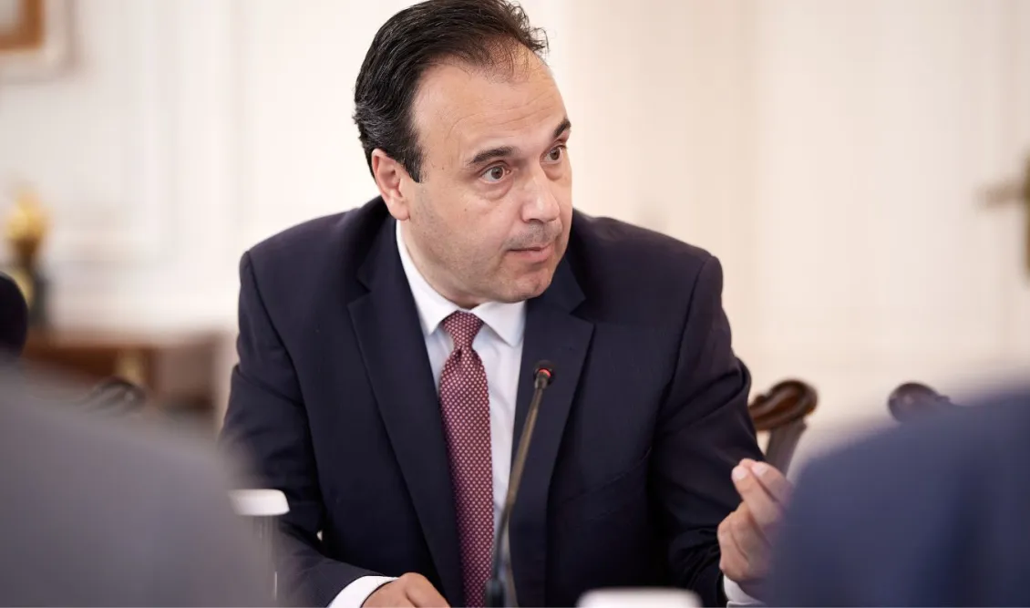 Παπαστεργίου: Εντός της εβδομάδας το δίδυμο αδερφάκι του MyCoast - Το MyStreet θα βάλει τάξη στα τραπεζοκαθίσματα Παπαστεργίου: Εντός της εβδομάδας το δίδυμο αδερφάκι του MyCoast - Το MyStreet θα βάλει τάξη στα τραπεζοκαθίσματα