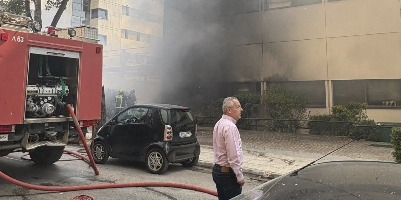 Χολαργός: Μεγάλη φωτιά στο νοσοκομείο Metropolitan -Εκκενώνεται, πυκνοί καπνοί στην περιοχή Χολαργός: Μεγάλη φωτιά στο νοσοκομείο Metropolitan -Εκκενώνεται, πυκνοί καπνοί στην περιοχή