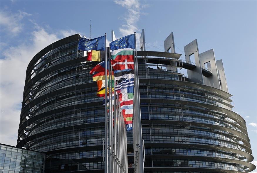 Η Ελλάδα εξακολουθεί να «βγάζει μόνη της τα μάτια της» στις Βρυξέλλες Η Ελλάδα εξακολουθεί να «βγάζει μόνη της τα μάτια της» στις Βρυξέλλες