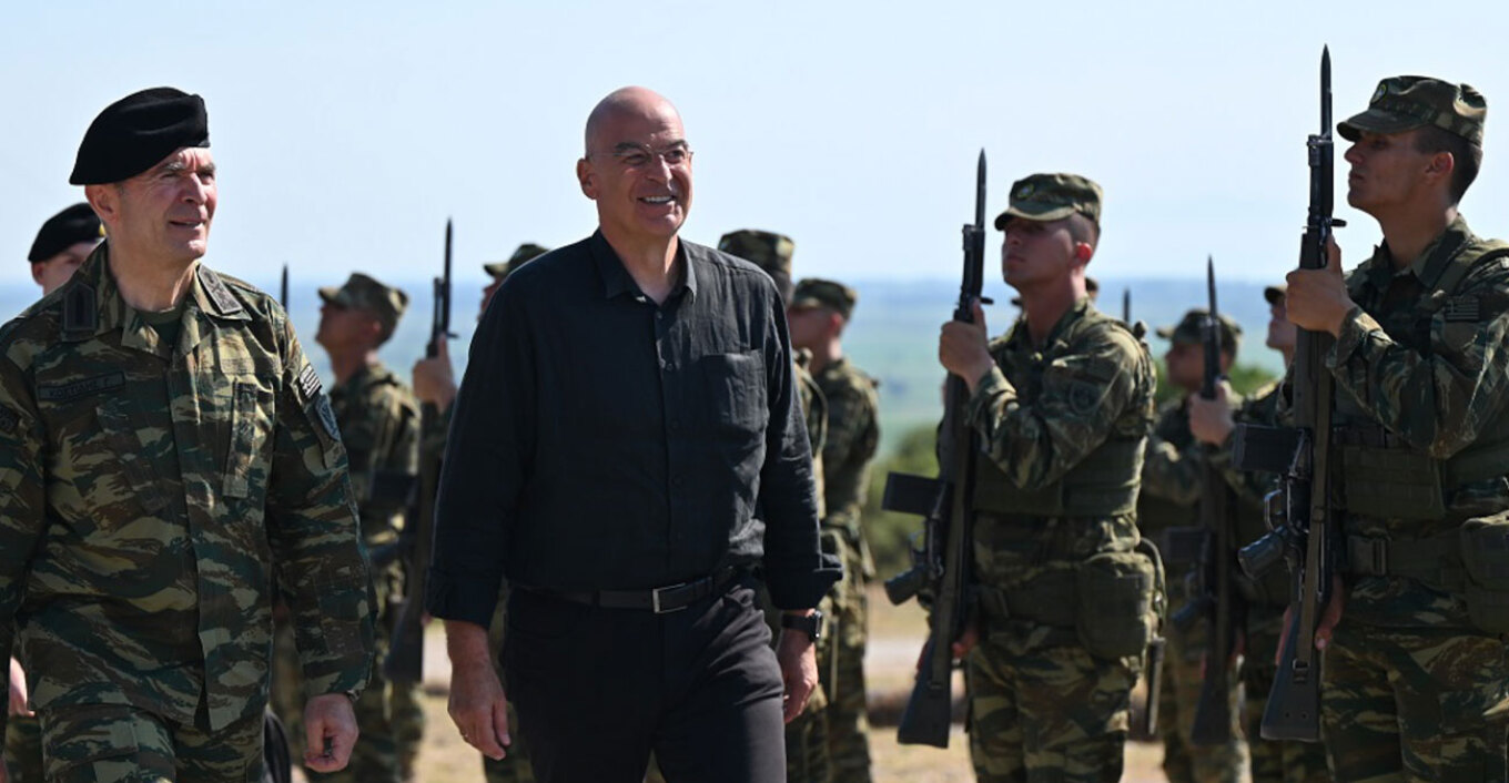 Καταργείται η θητεία σε Αεροπορία και Ναυτικό, όλοι στον Στρατό Ξηράς από το 2026 - Τι θα ανακοινώσει ο Δένδιας Καταργείται η θητεία σε Αεροπορία και Ναυτικό, όλοι στον Στρατό Ξηράς από το 2026 - Τι θα ανακοινώσει ο Δένδιας
