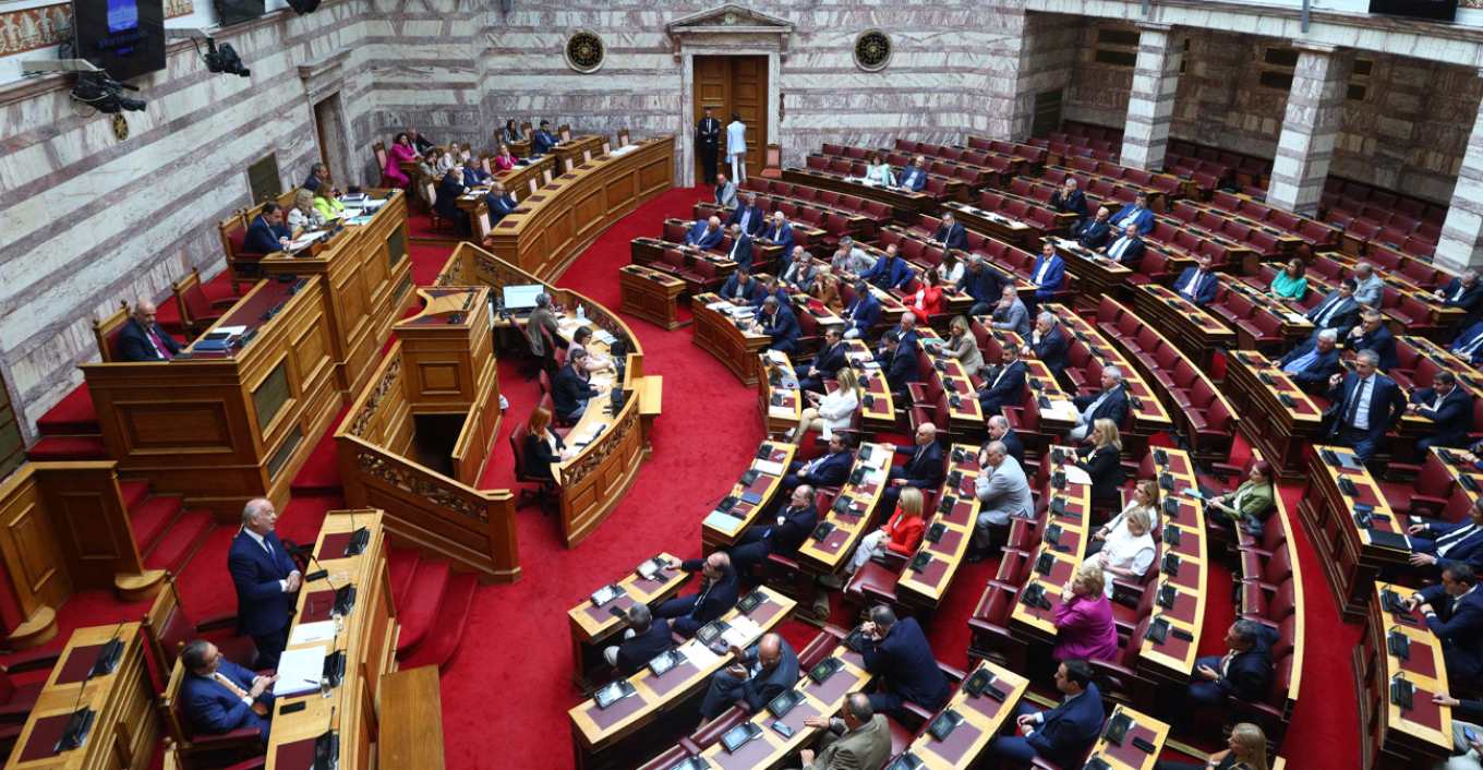 ΟΠΕΚΕΠΕ: Η ΝΔ έμεινε μόνη και απέρριψε την Προανακριτική Επιτροπή - «Τρικ» και μεταμεσονύχτια έκρηξη στη Βουλή ΟΠΕΚΕΠΕ: Η ΝΔ έμεινε μόνη και απέρριψε την Προανακριτική Επιτροπή - «Τρικ» και μεταμεσονύχτια έκρηξη στη Βουλή