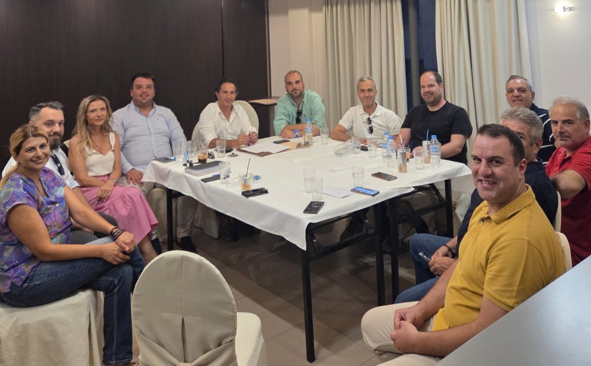 Συνάντηση Οικονομικού Επιμελητηρίου Θεσσαλίας με συλλόγους λογιστών-φοροτεχνικών στον Βόλο