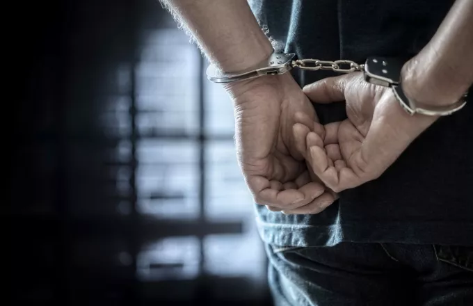 Είχε δενδρύλλια κάνναβης σε γλάστρες στον Αλμυρό Είχε δενδρύλλια κάνναβης σε γλάστρες στον Αλμυρό